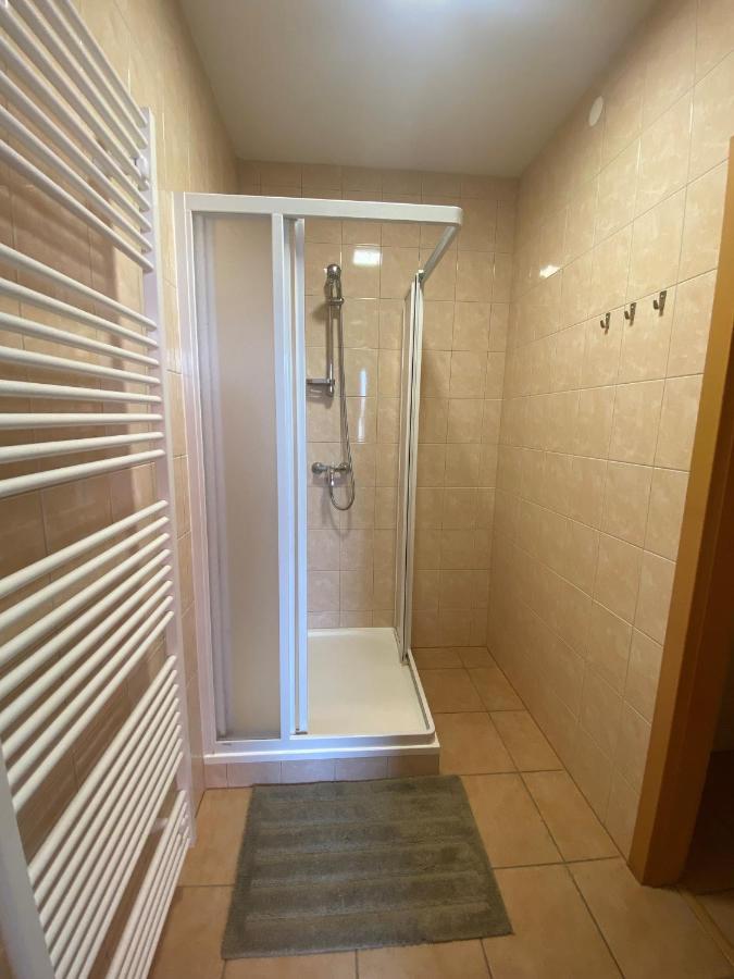 Hostel Годонин Экстерьер фото