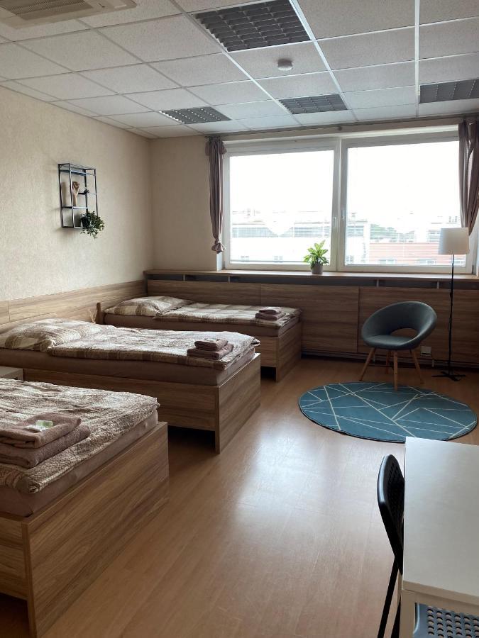 Hostel Годонин Экстерьер фото