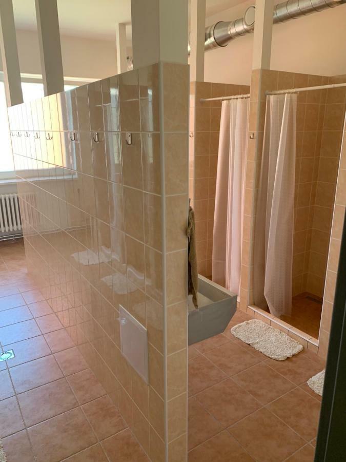 Hostel Годонин Экстерьер фото